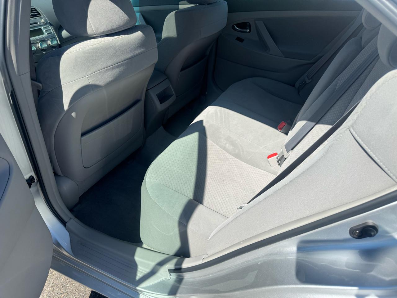 Toyota Camry 4dr Sdn I4 Man (Natl) 2009