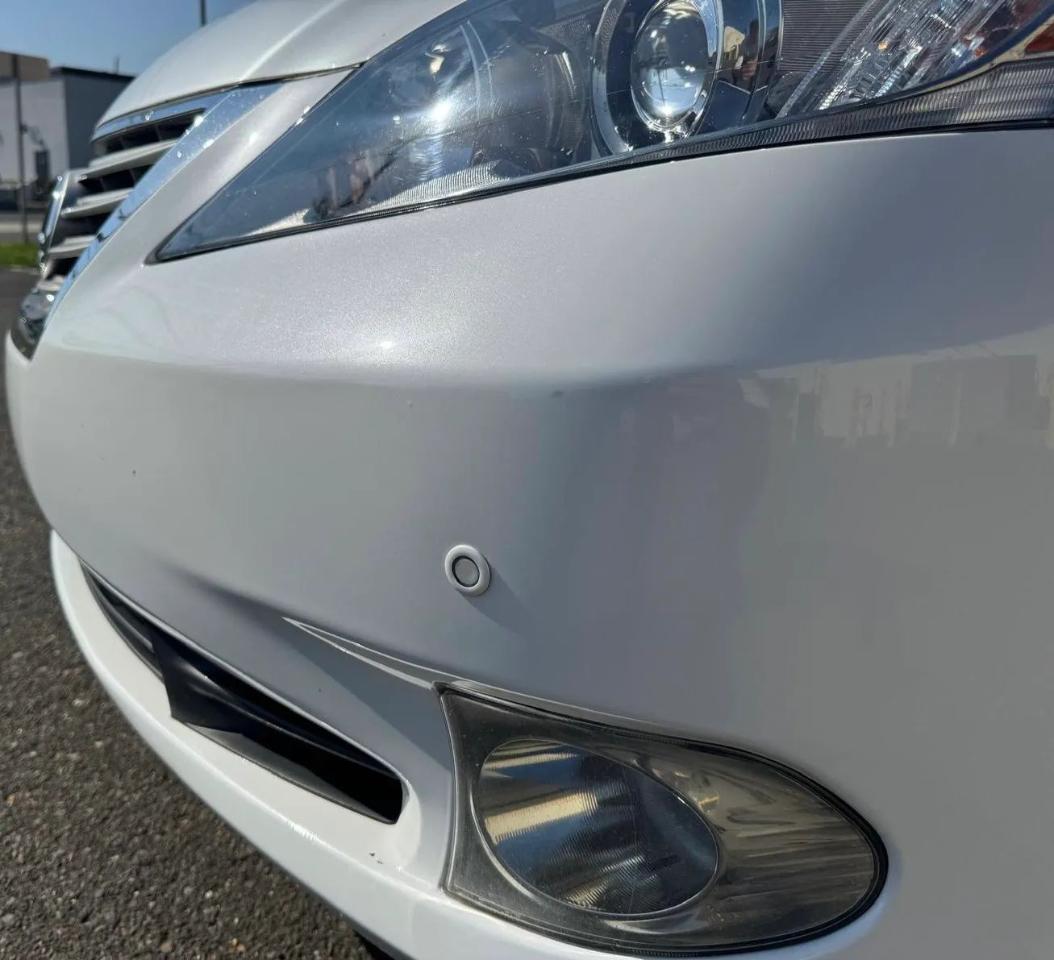 Lexus ES 350 4D Sedan 2012