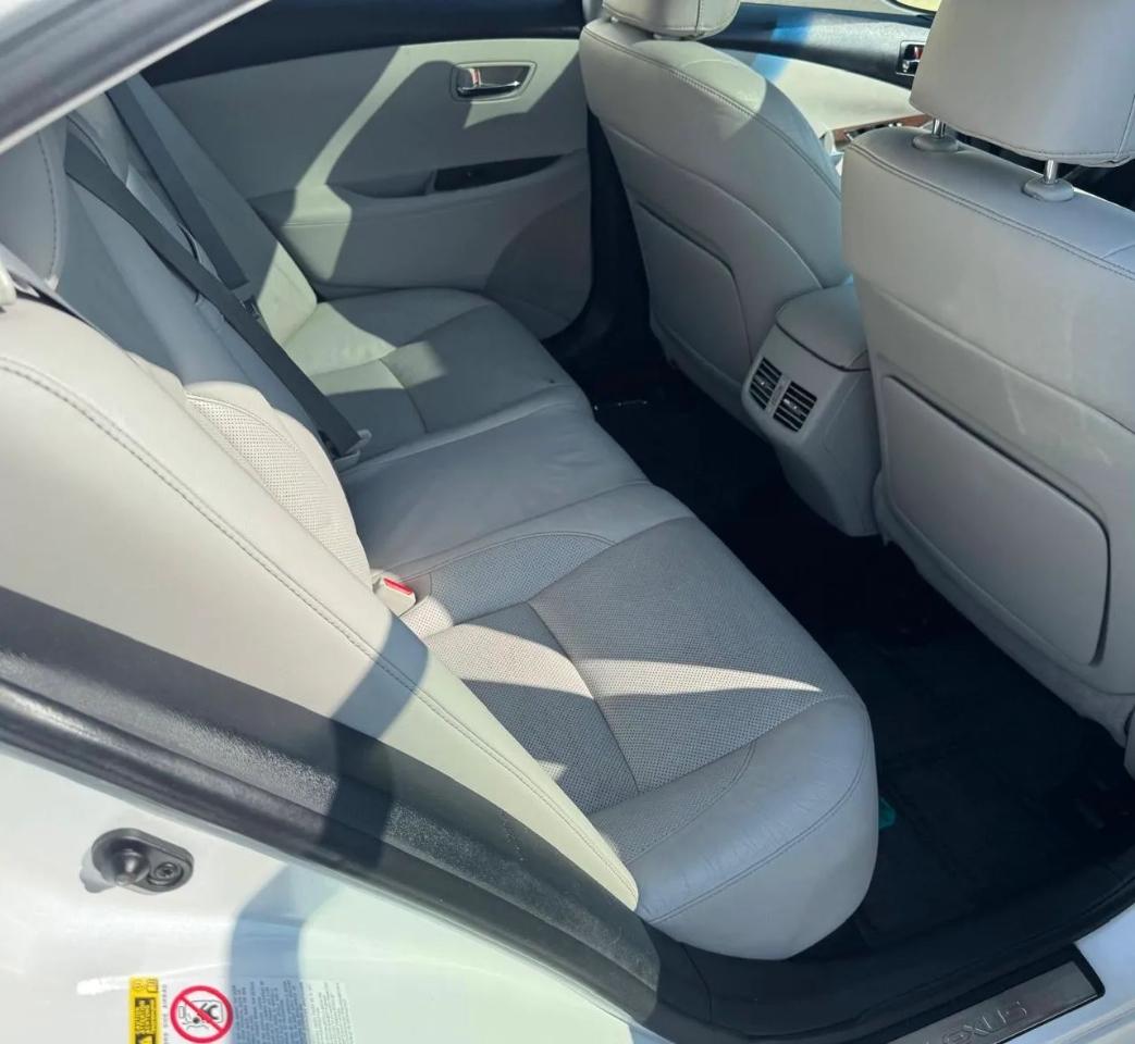 Lexus ES 350 4D Sedan 2012