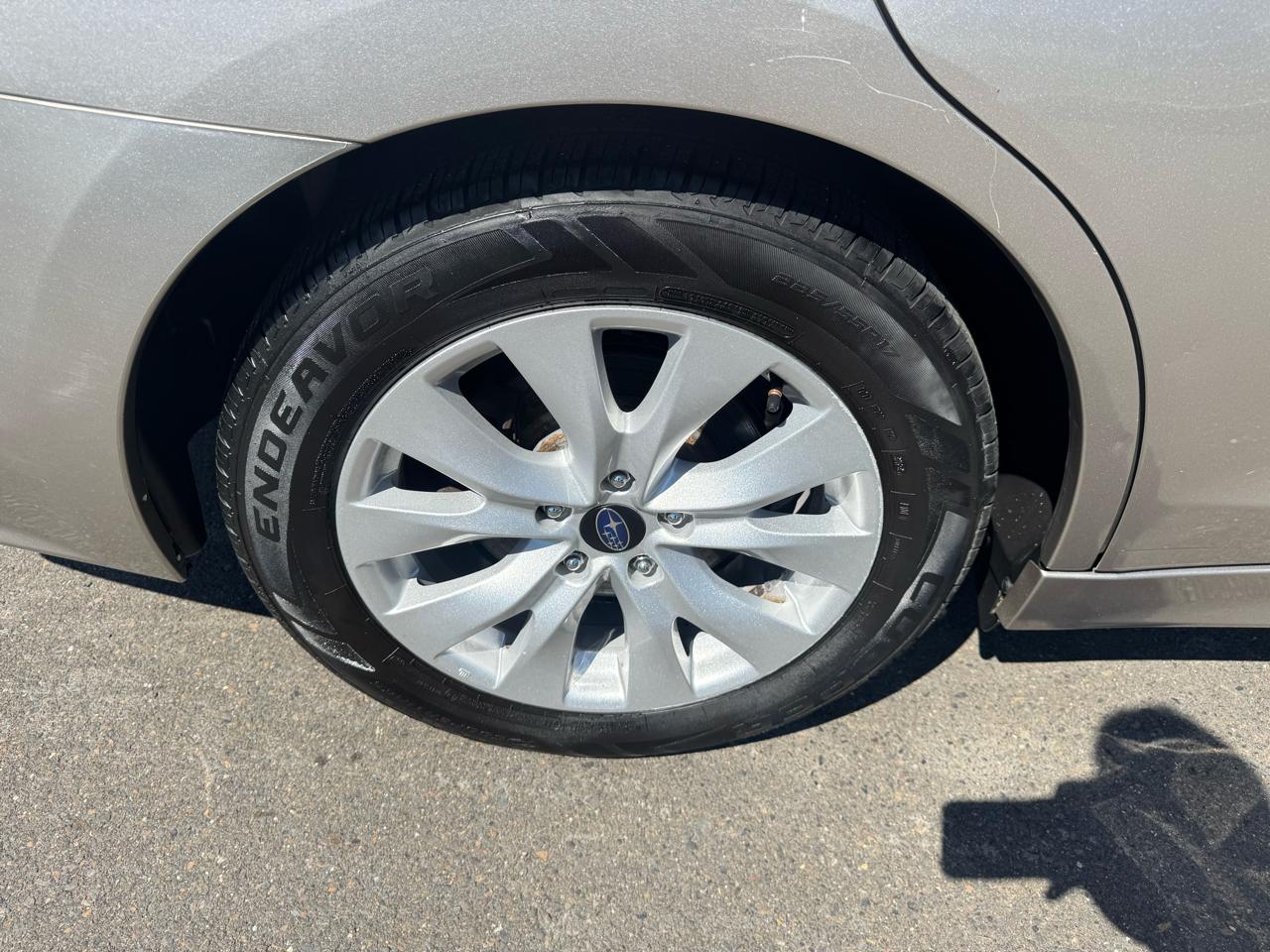 Subaru Legacy 4dr Sdn 2.5i Premium PZEV 2016