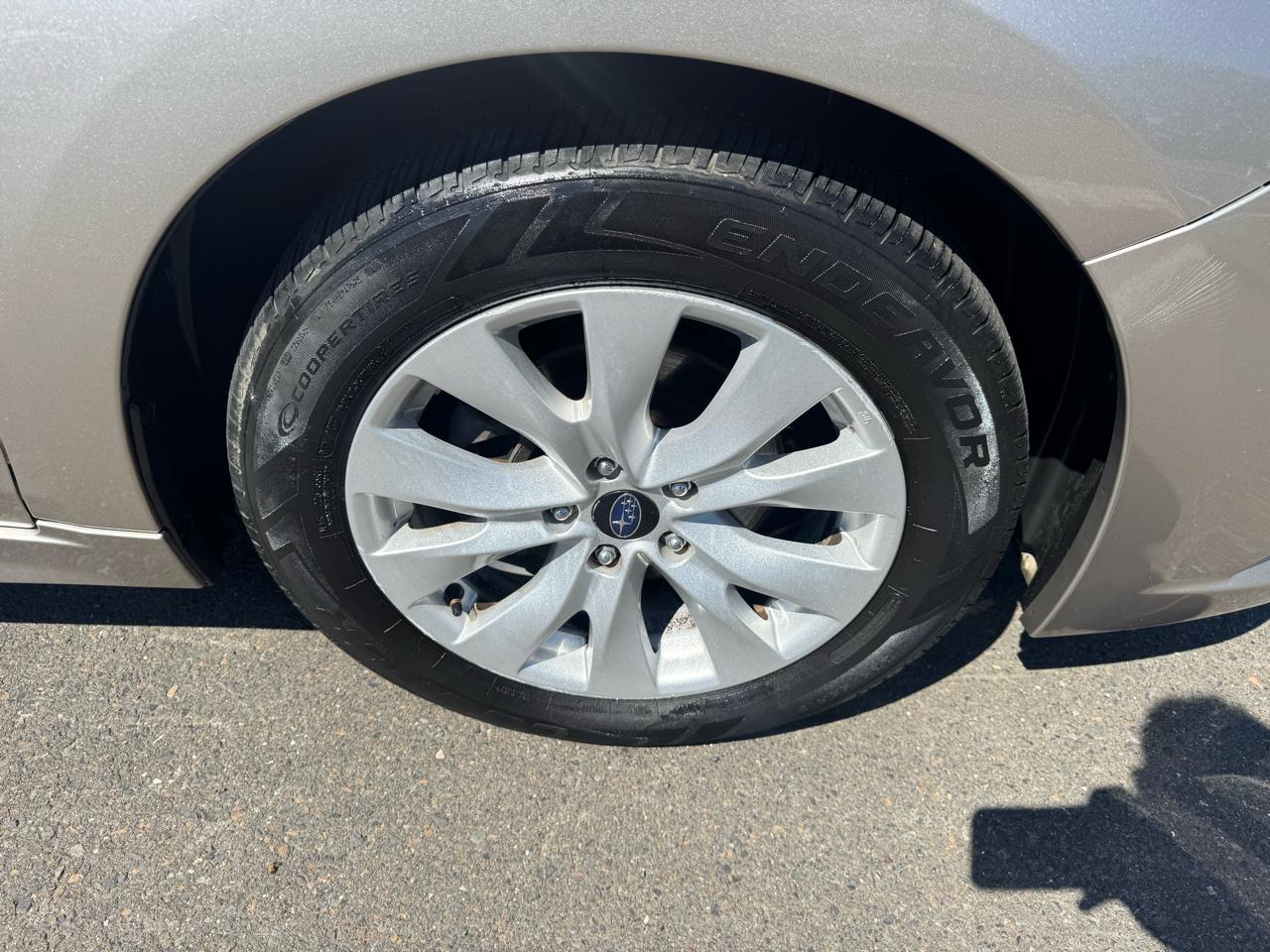 Subaru Legacy 4dr Sdn 2.5i Premium PZEV 2016