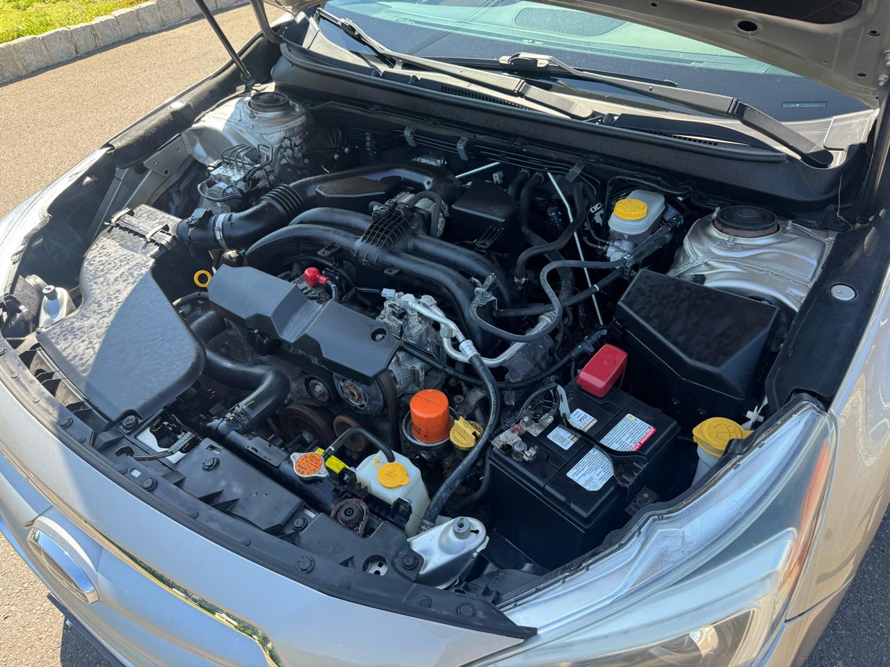 Subaru Legacy 4dr Sdn 2.5i Premium PZEV 2016