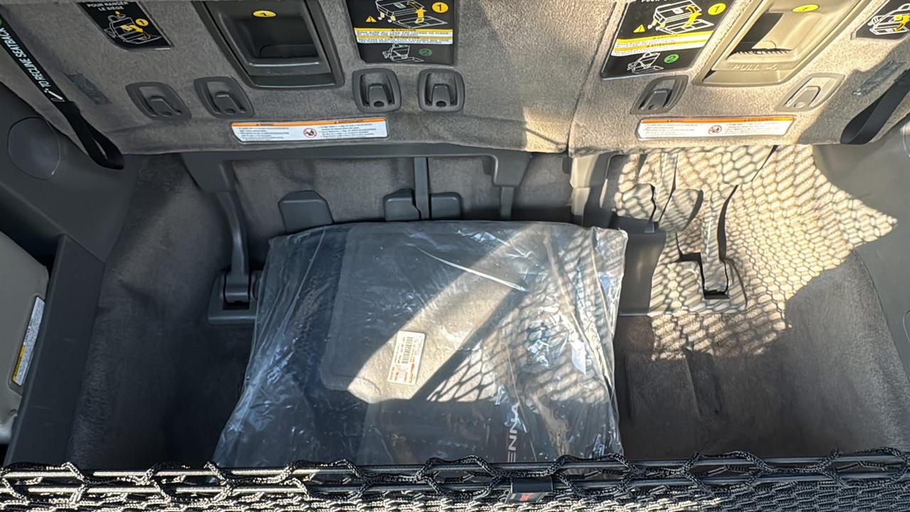 Toyota Sienna 5dr 8-Pass Van XLE Premium FWD (Natl) 2015