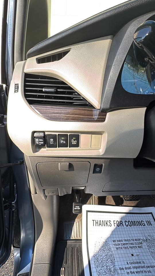 Toyota Sienna 5dr 8-Pass Van XLE Premium FWD (Natl) 2015