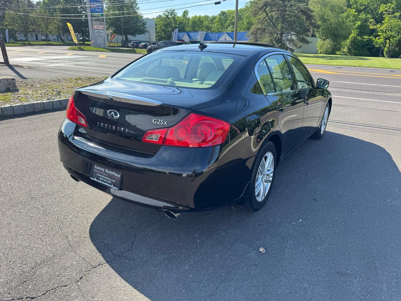 Infiniti G25 Sedan 4dr x AWD 2012