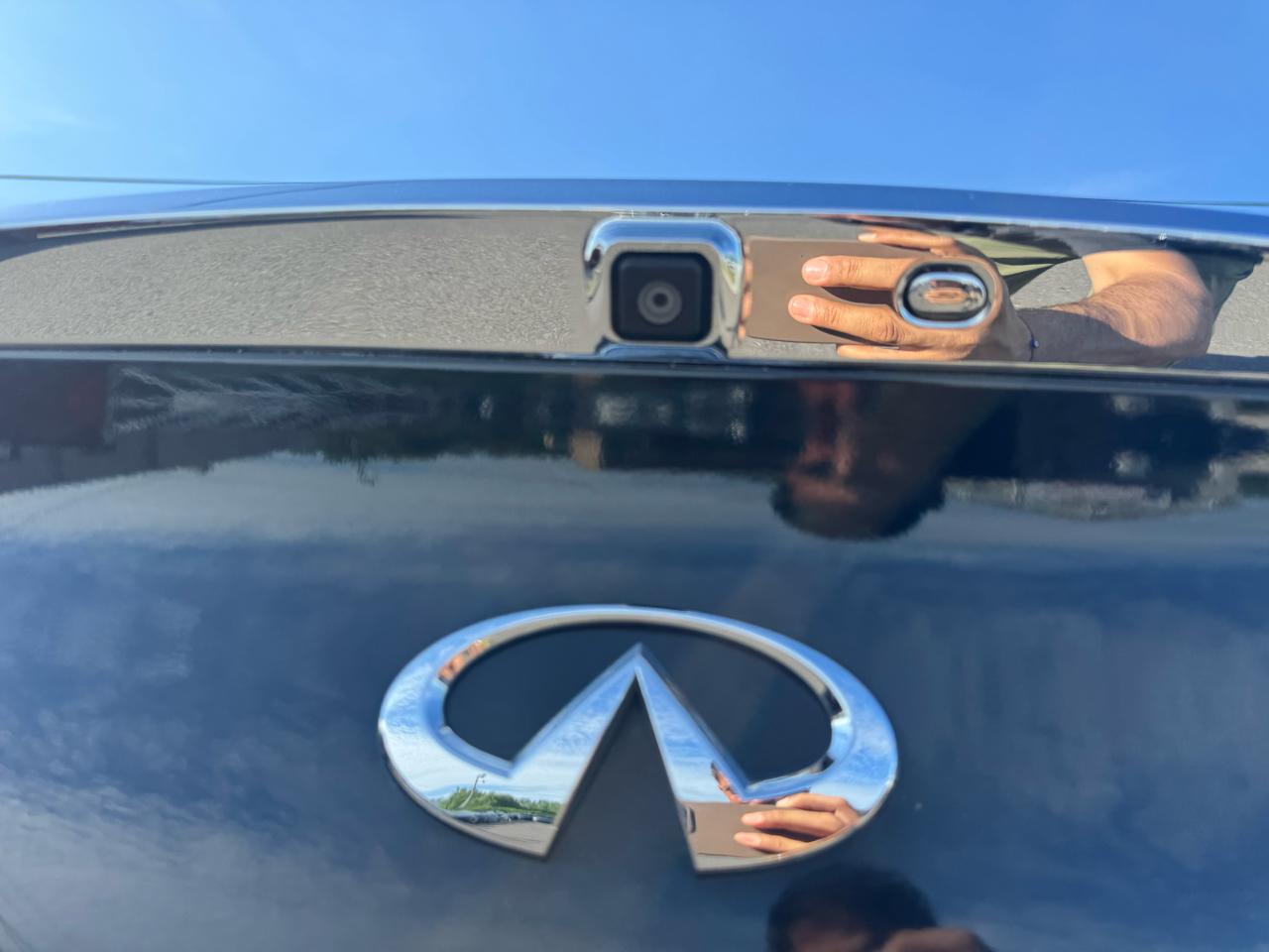 Infiniti G25 Sedan 4dr x AWD 2012