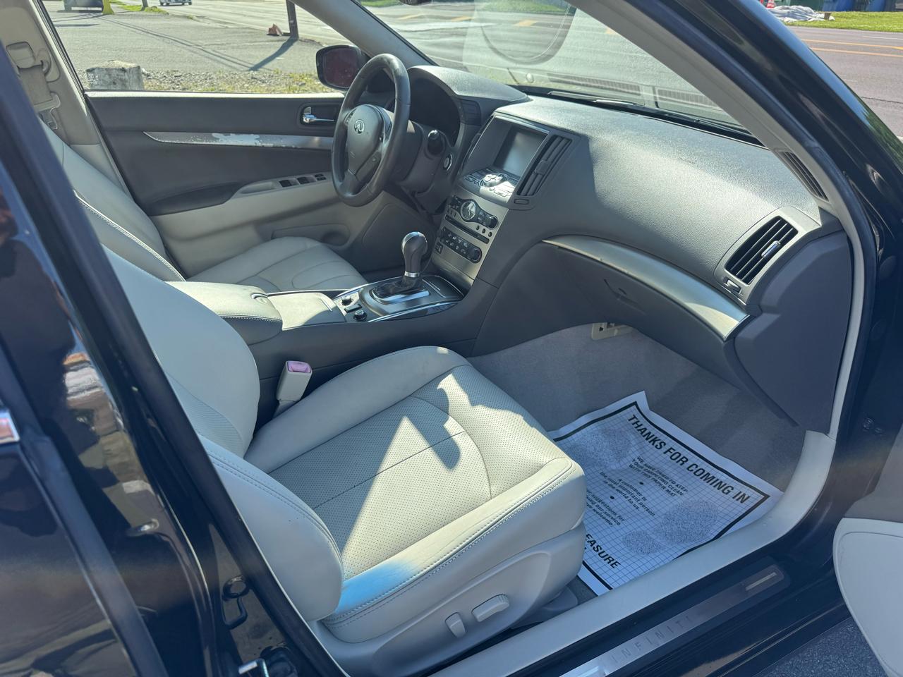Infiniti G25 Sedan 4dr x AWD 2012