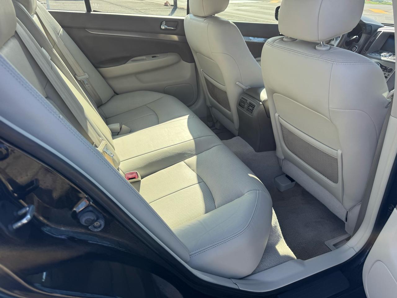 Infiniti G25 Sedan 4dr x AWD 2012