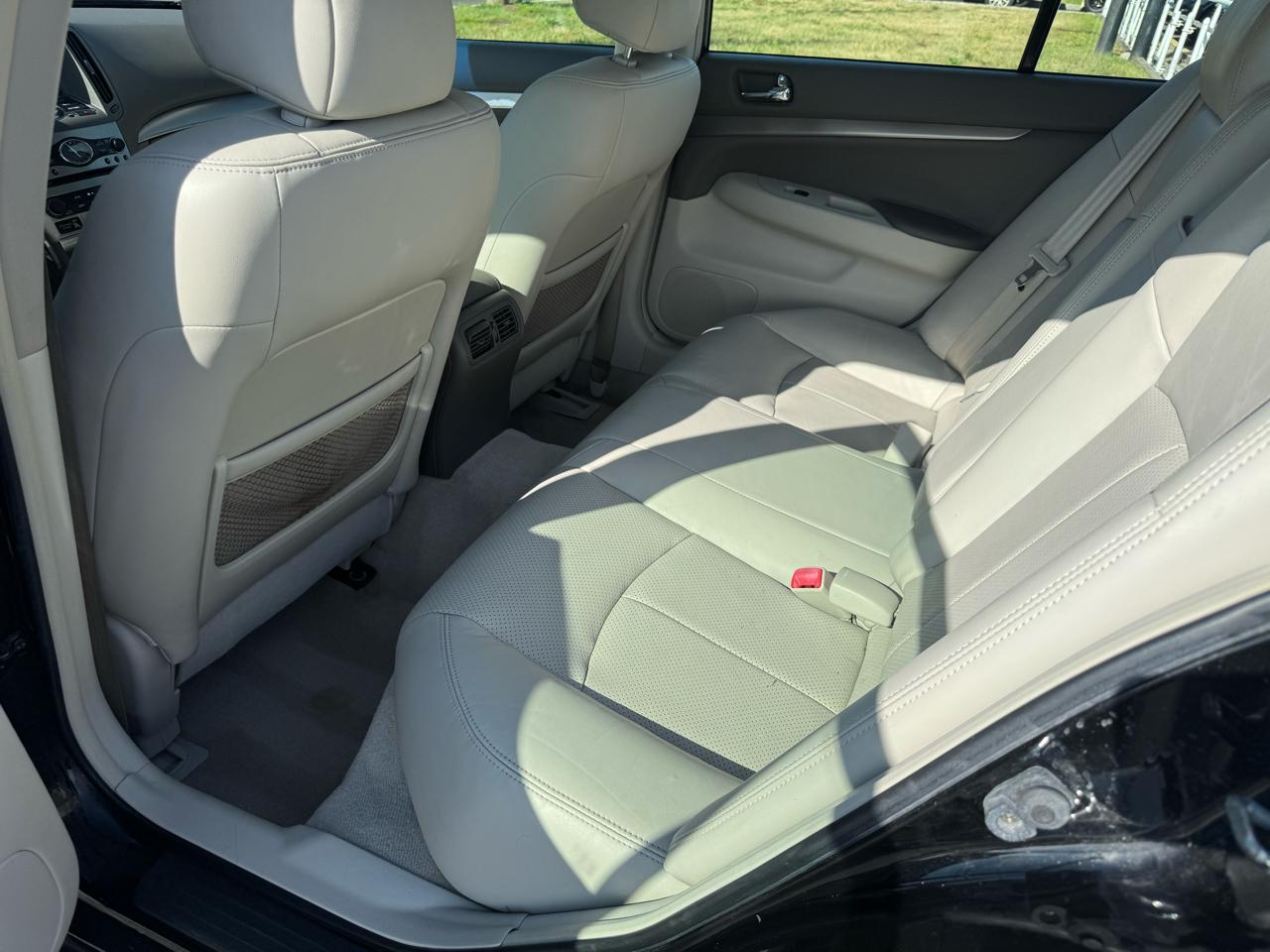 Infiniti G25 Sedan 4dr x AWD 2012
