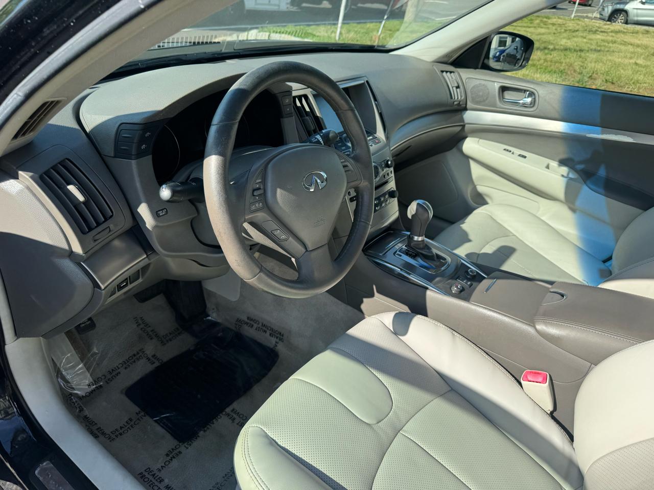Infiniti G25 Sedan 4dr x AWD 2012