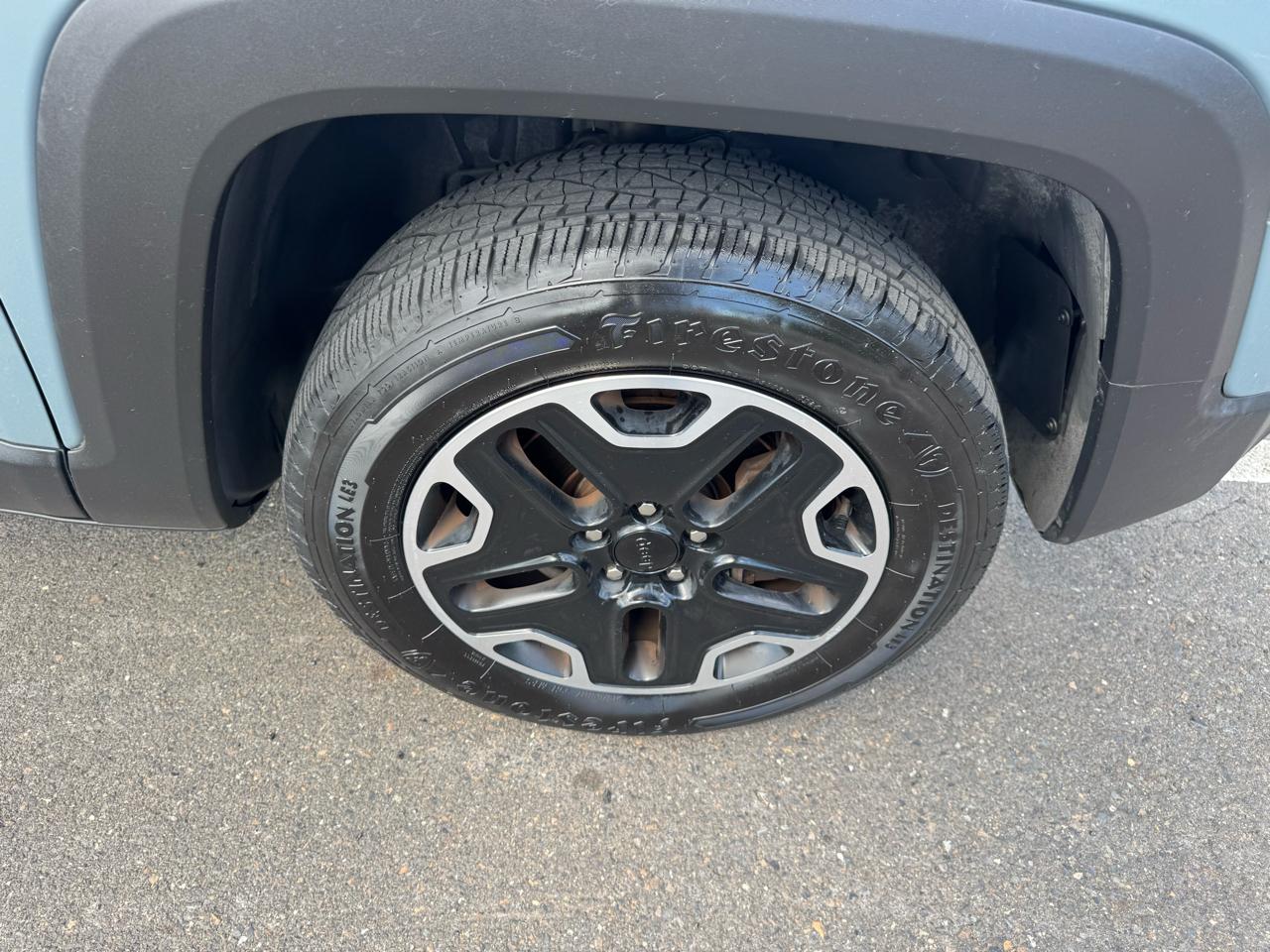 Jeep Renegade 4WD 4dr Trailhawk 2016