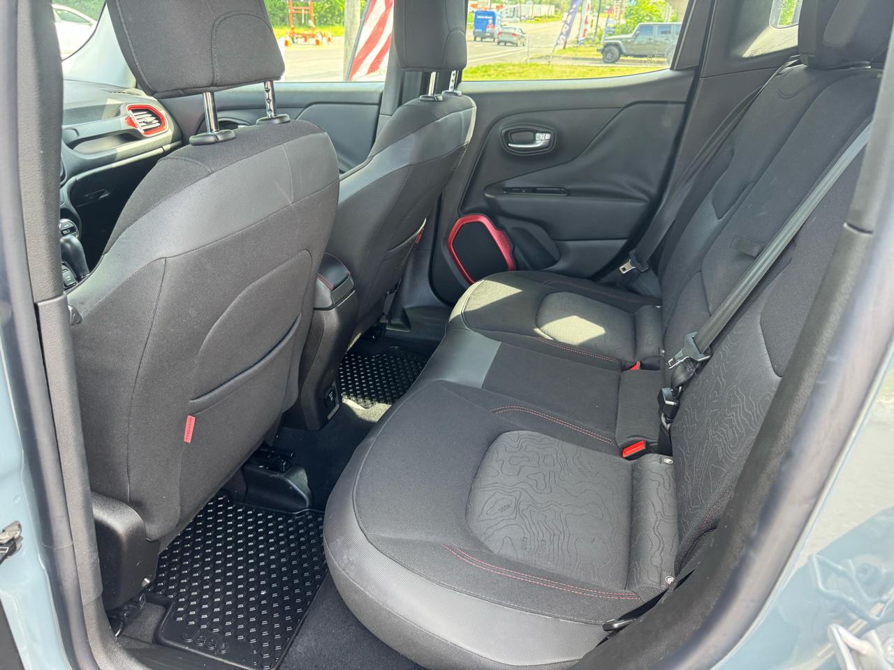 Jeep Renegade 4WD 4dr Trailhawk 2016