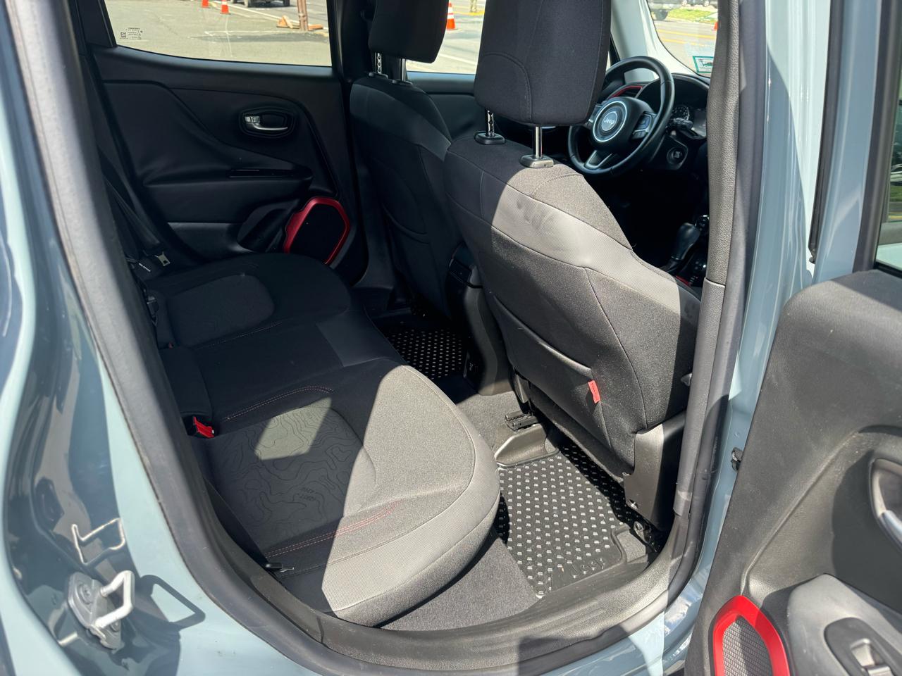 Jeep Renegade 4WD 4dr Trailhawk 2016