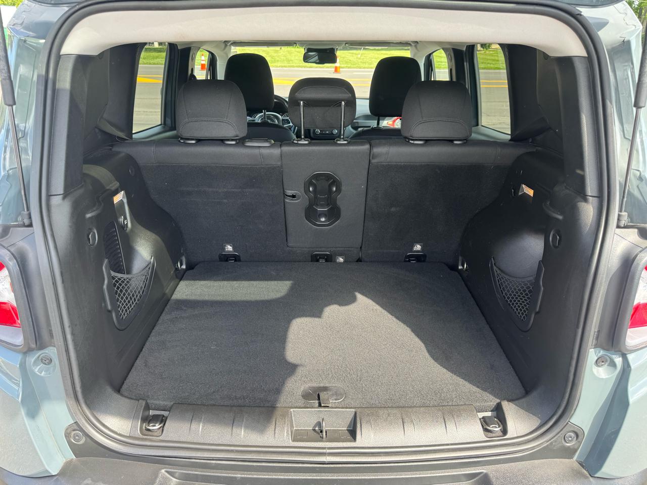 Jeep Renegade 4WD 4dr Trailhawk 2016