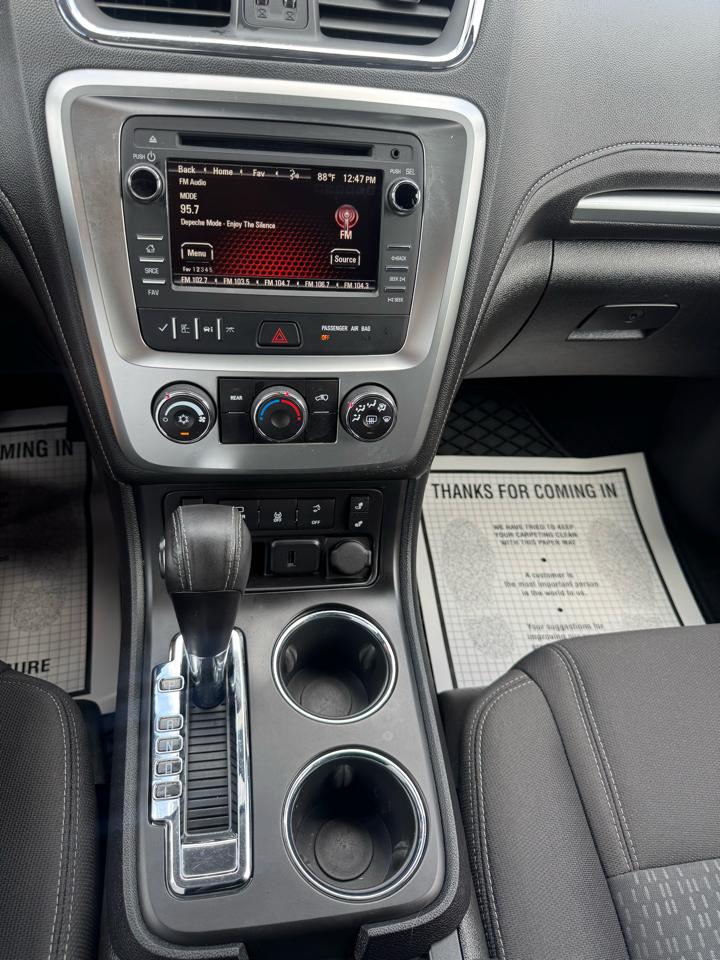 GMC Acadia AWD 4dr SLE w/SLE-2 2016