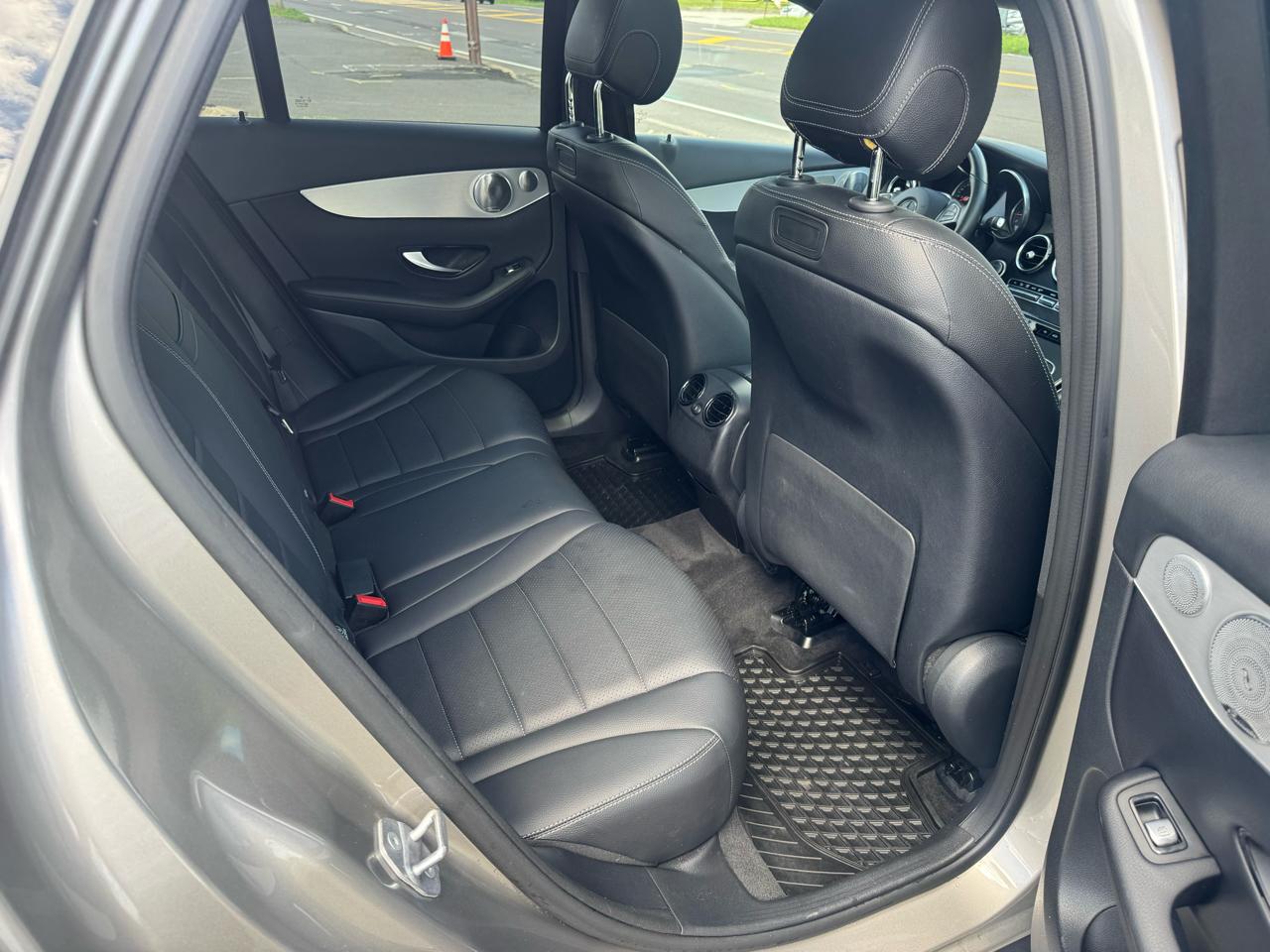 Mercedes-Benz GLC GLC 300 4MATIC SUV 2019