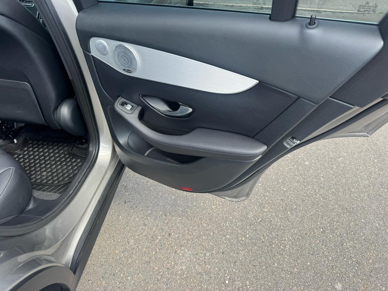 Mercedes-Benz GLC GLC 300 4MATIC SUV 2019