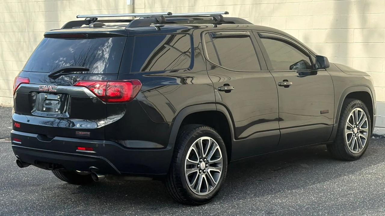 GMC Acadia AWD 4dr SLT w/SLT-1 2017