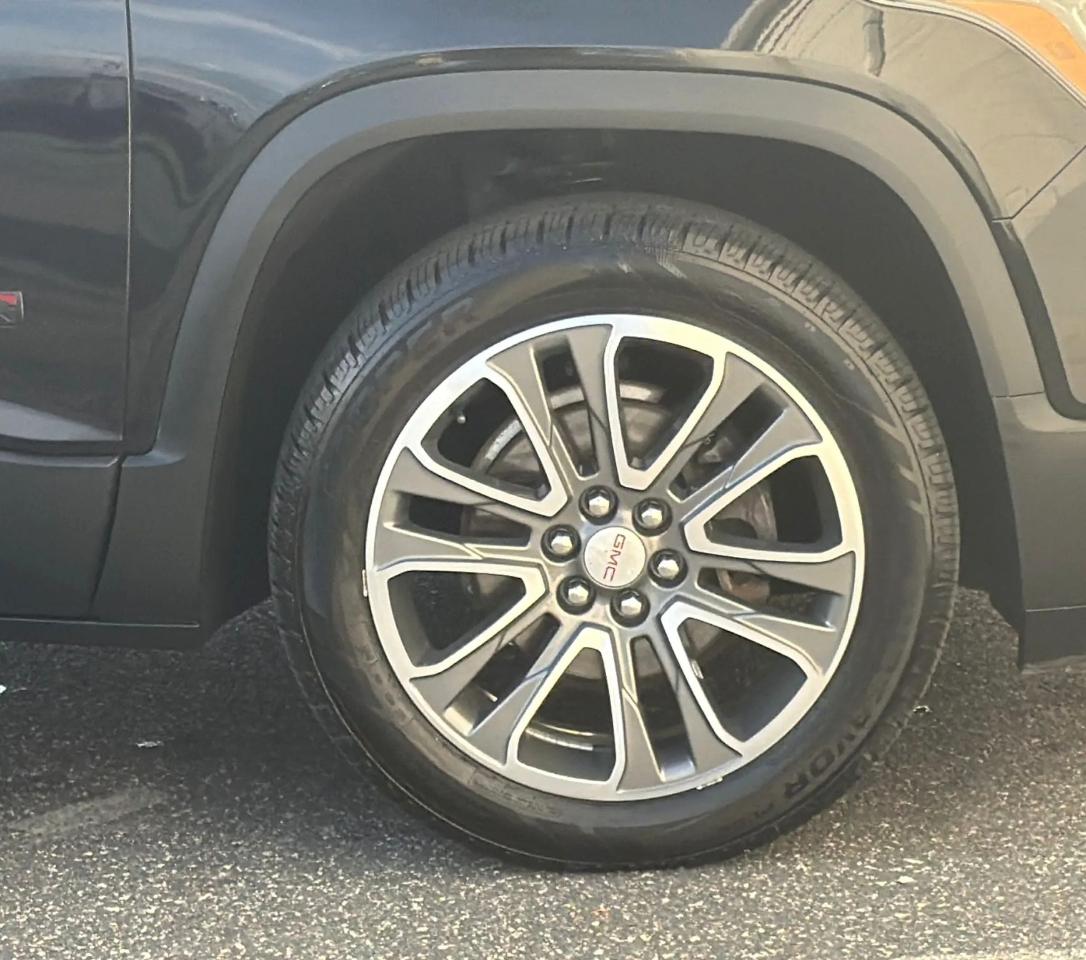 GMC Acadia AWD 4dr SLT w/SLT-1 2017