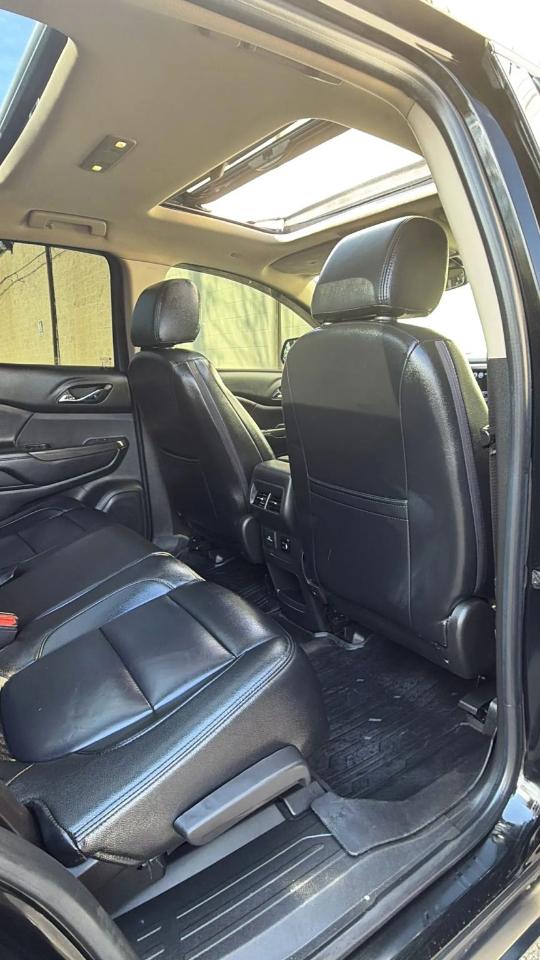 GMC Acadia AWD 4dr SLT w/SLT-1 2017