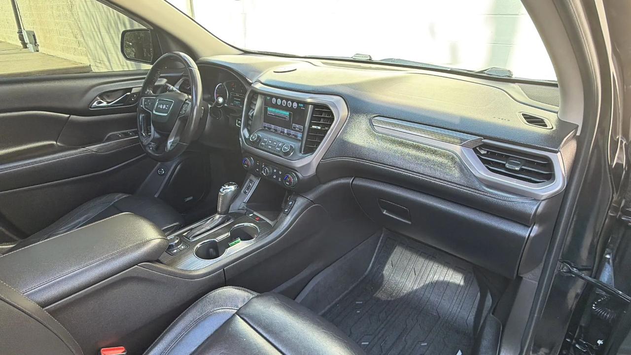 GMC Acadia AWD 4dr SLT w/SLT-1 2017