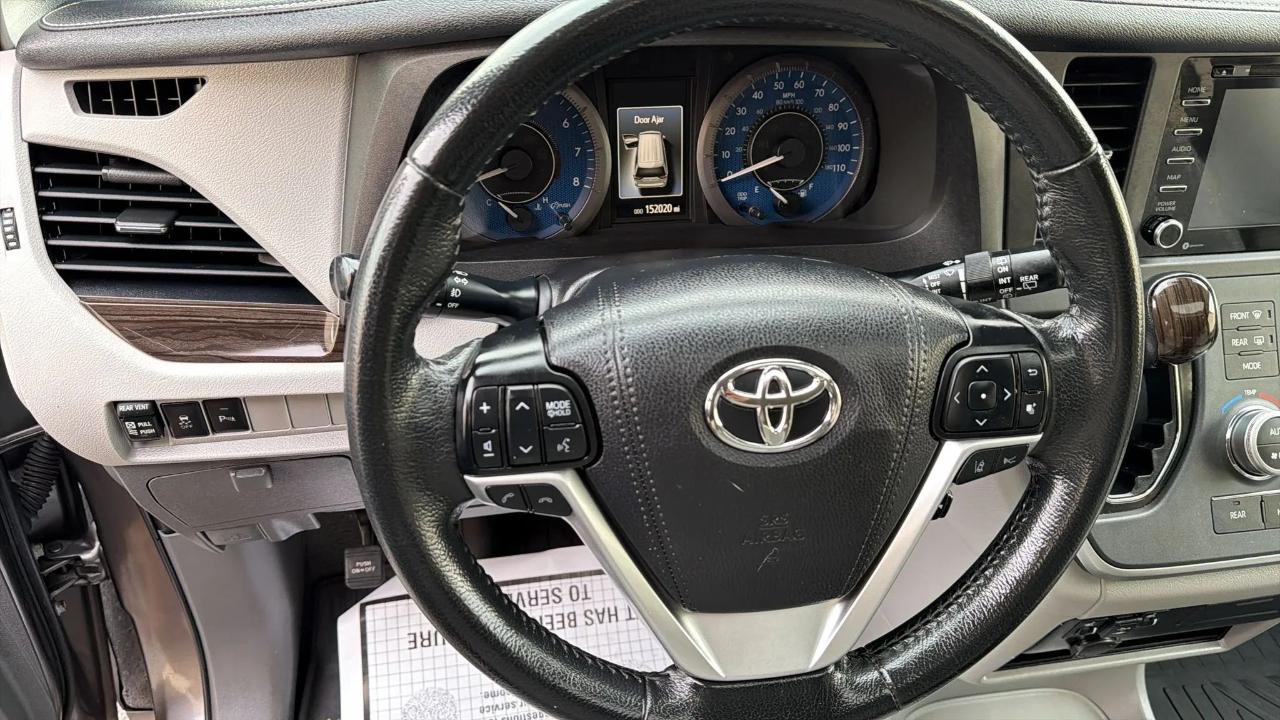 Toyota Sienna XLE Auto Access Seat FWD 7-Passenger (Natl) 2020