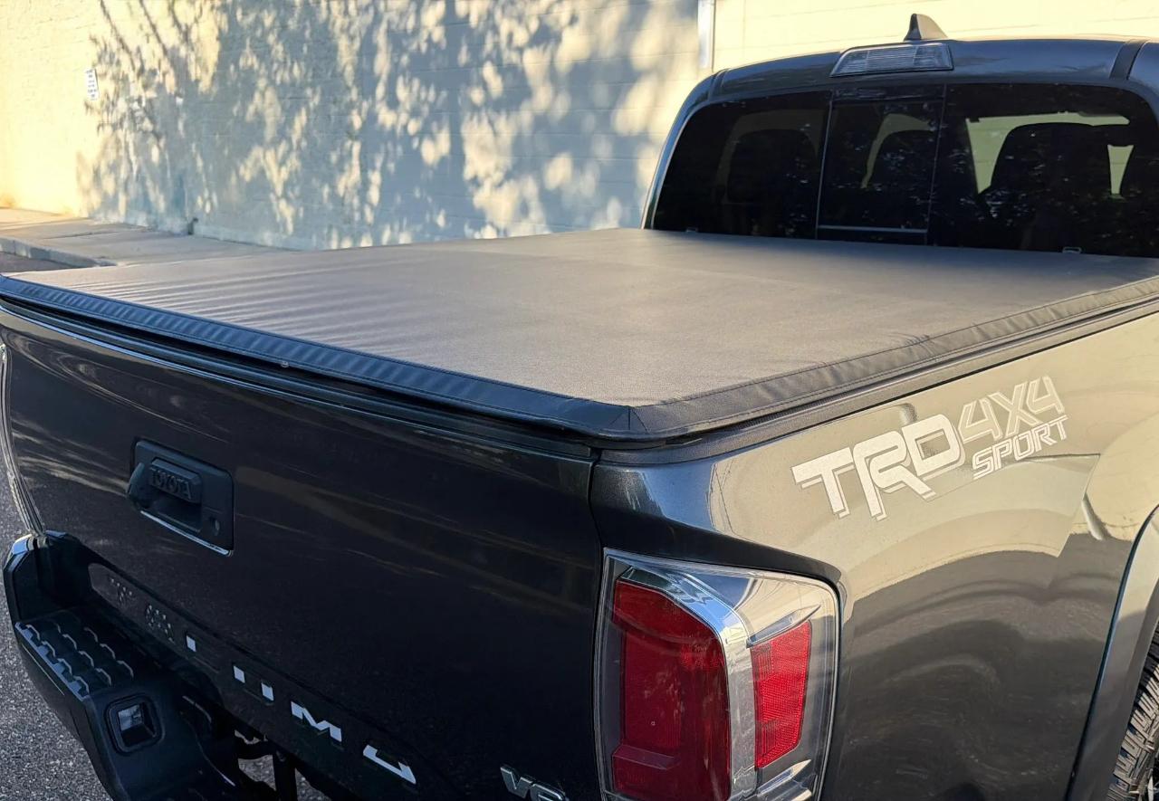 Toyota Tacoma 4WD TRD Off Road Double Cab 5' Bed V6 MT (Natl) 2020