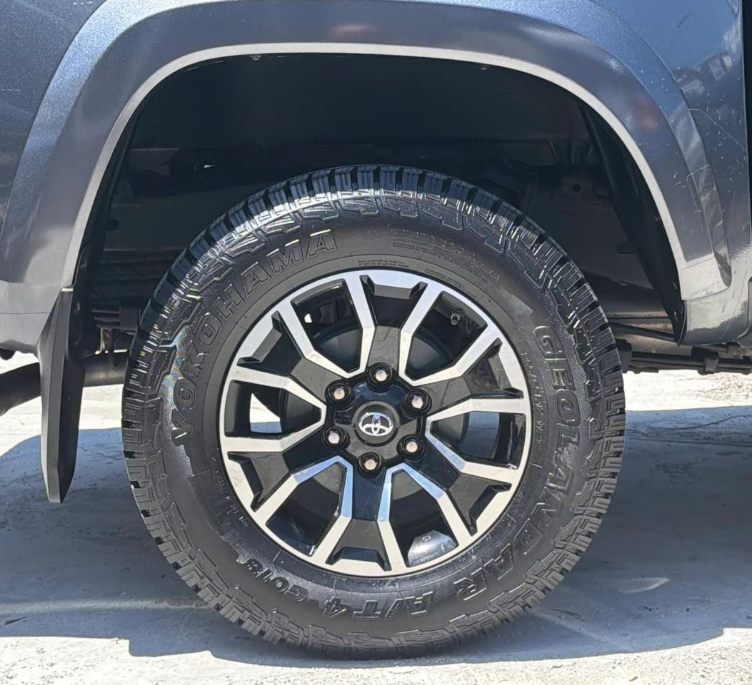 Toyota Tacoma 4WD TRD Off Road Double Cab 5' Bed V6 MT (Natl) 2020