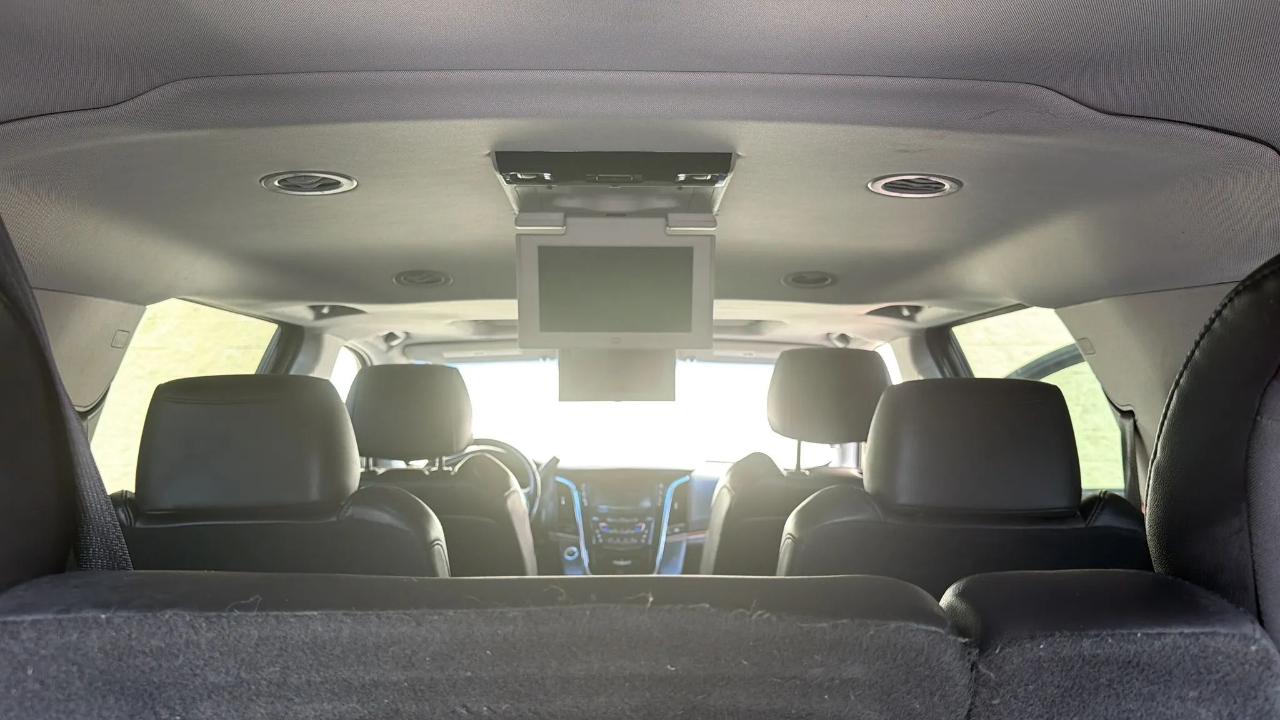 Cadillac Escalade ESV 4WD 4dr Premium Luxury 2019