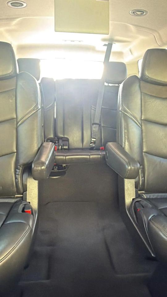 Cadillac Escalade ESV 4WD 4dr Premium Luxury 2019