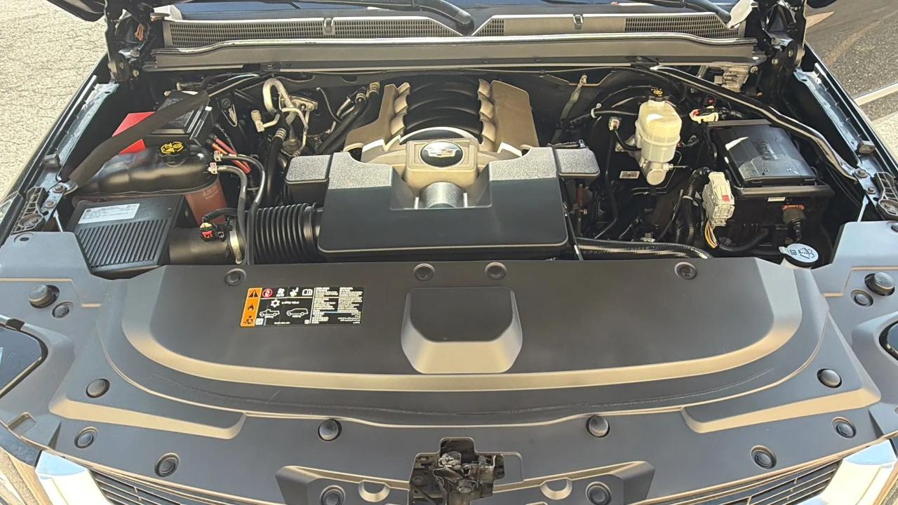 Cadillac Escalade ESV 4WD 4dr Premium Luxury 2019