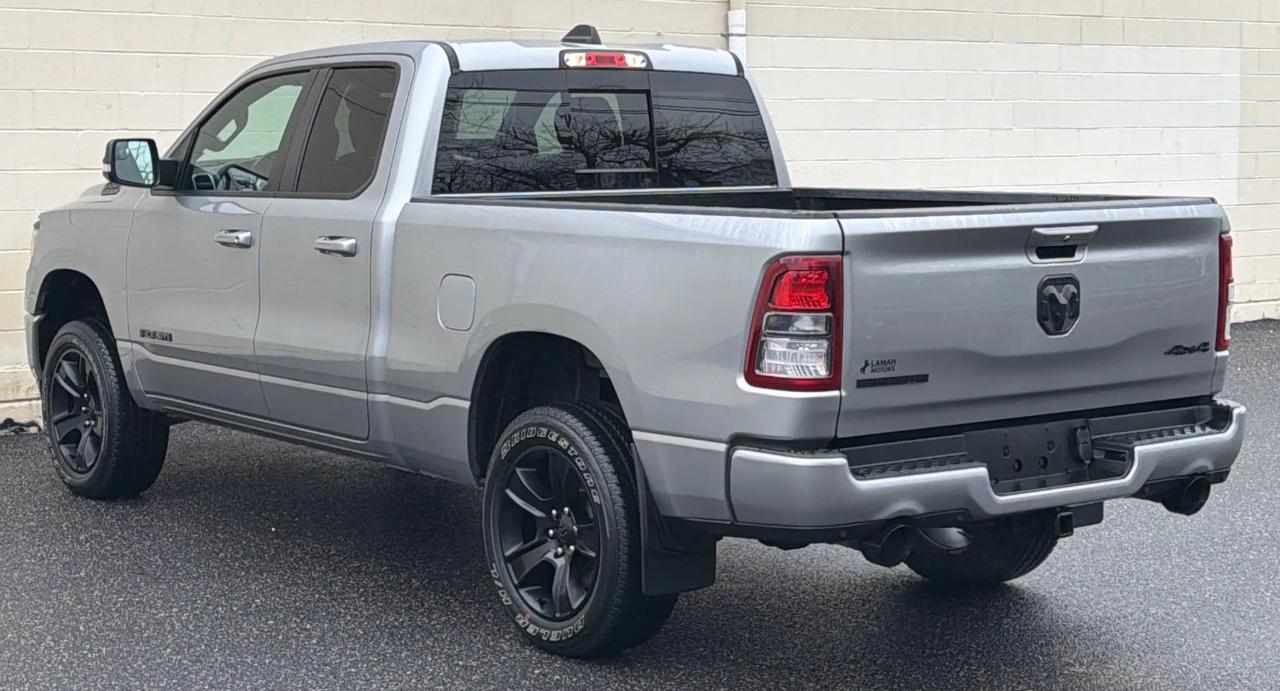 RAM 1500 Big Horn 4x4 Quad Cab 6'4" Box 2022
