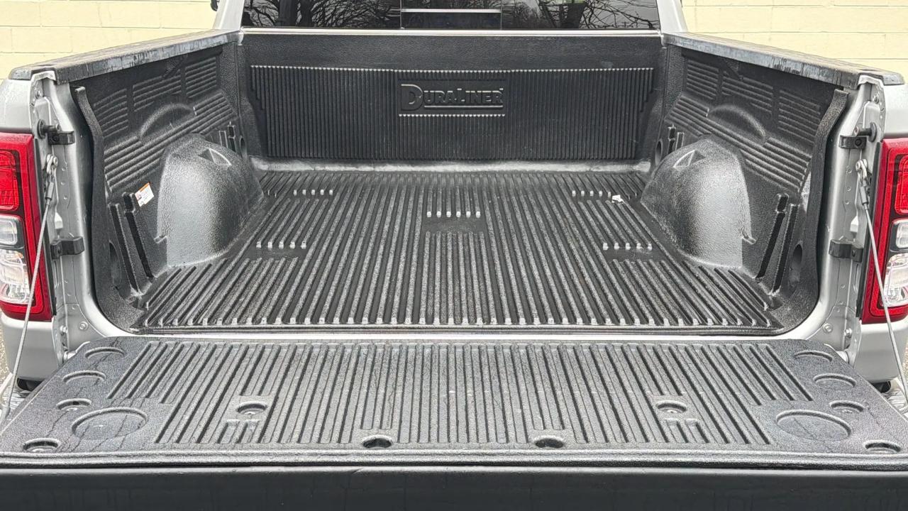 RAM 1500 Big Horn 4x4 Quad Cab 6'4" Box 2022