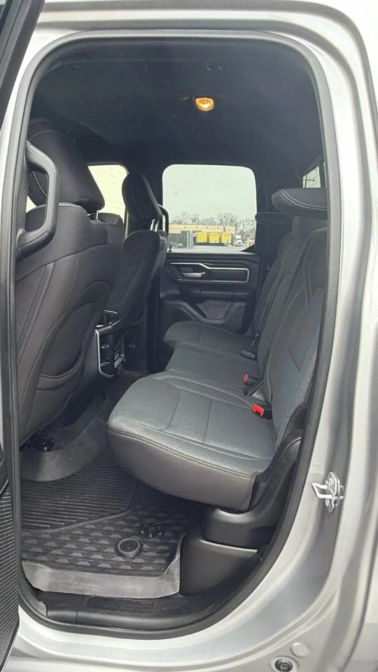 RAM 1500 Big Horn 4x4 Quad Cab 6'4" Box 2022