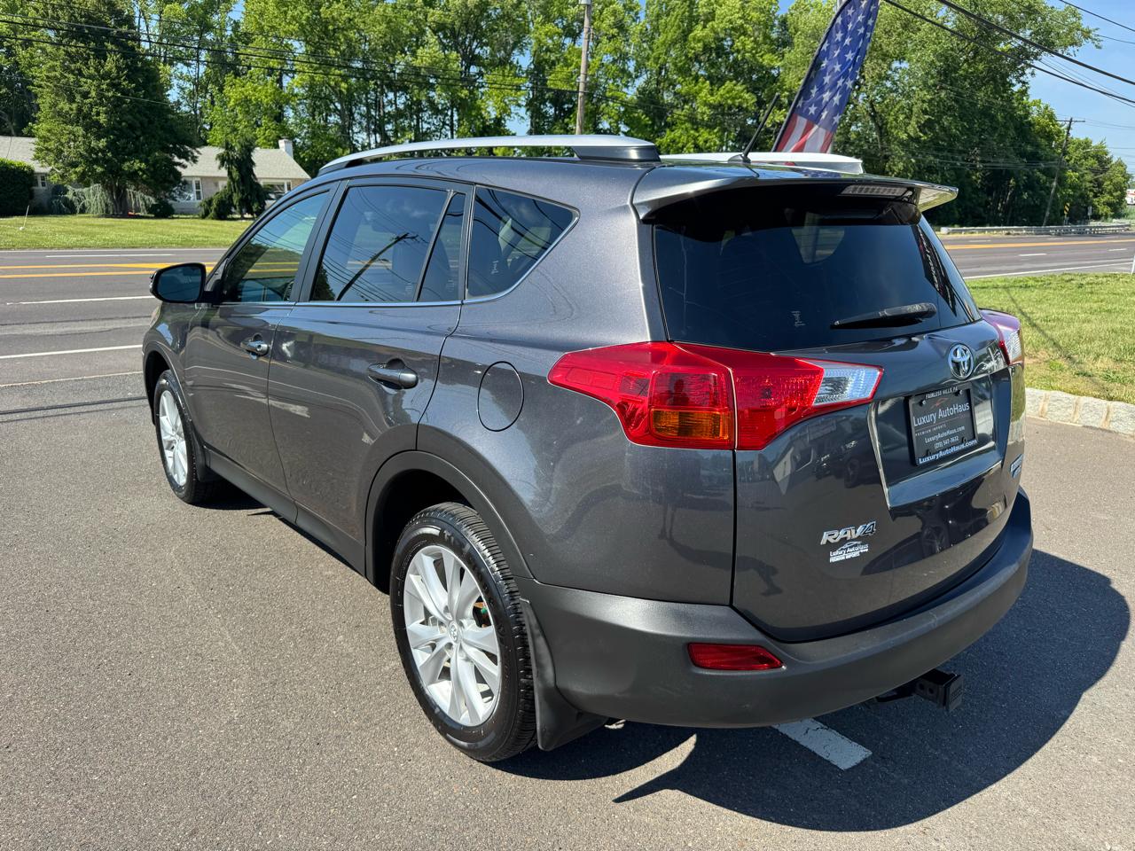 Toyota RAV4 AWD 4dr Limited (Natl) 2013