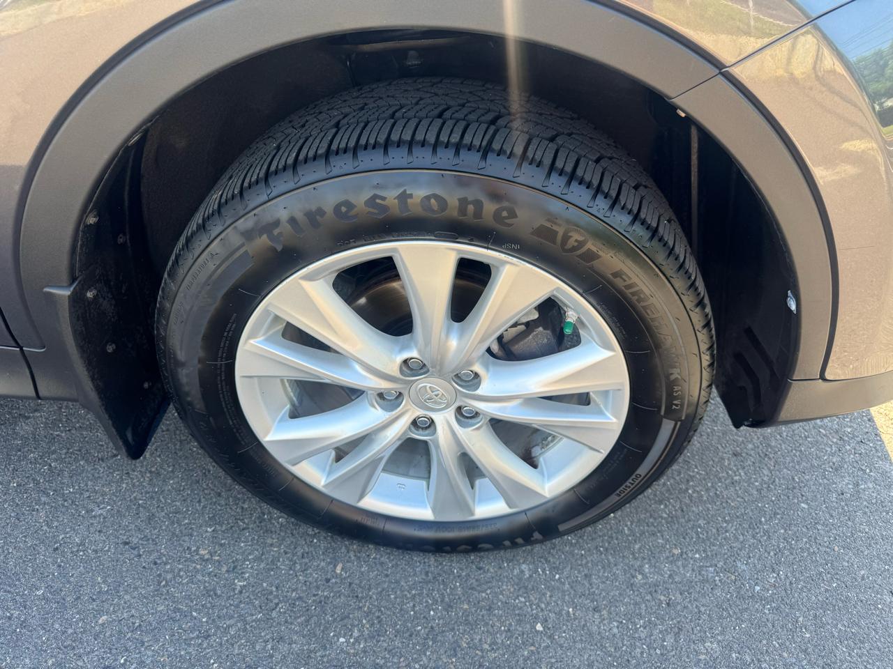 Toyota RAV4 AWD 4dr Limited (Natl) 2013