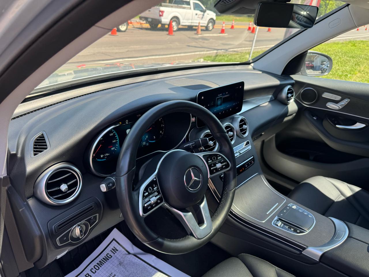 Mercedes-Benz GLC GLC 300 4MATIC SUV 2022