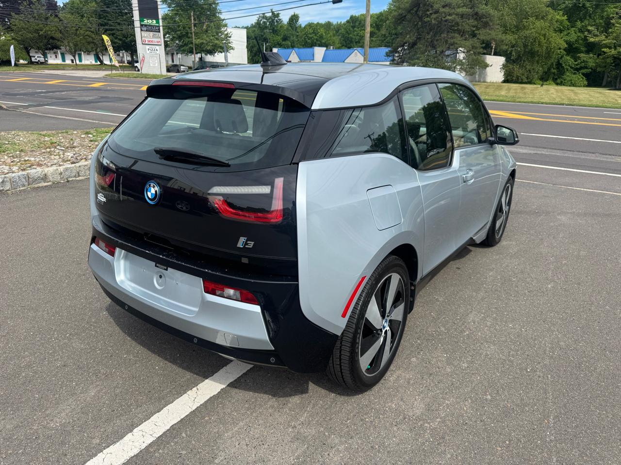 BMW i3 4dr HB w/Range Extender 2015