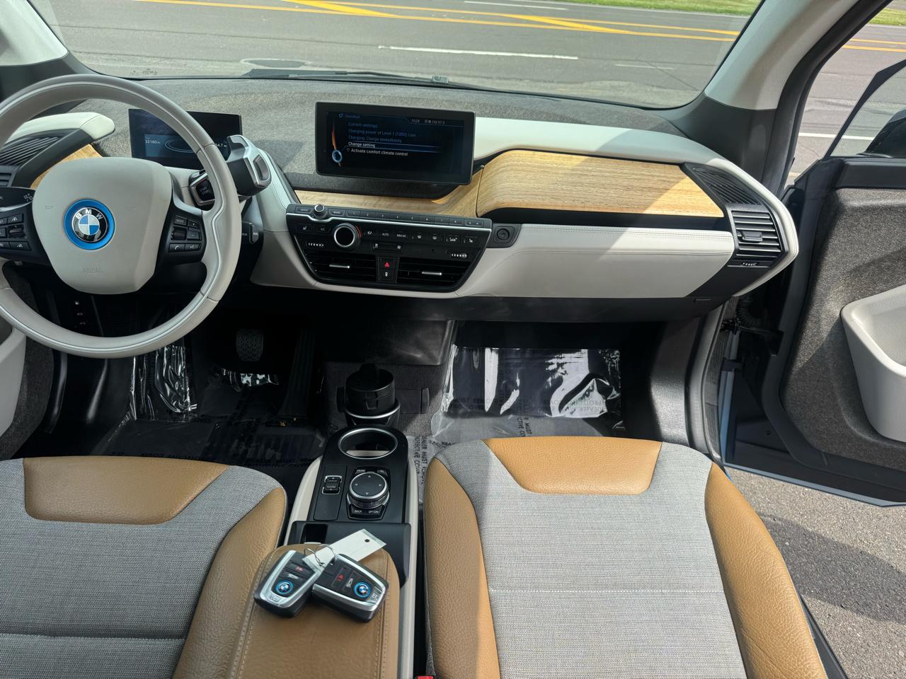 BMW i3 4dr HB w/Range Extender 2015