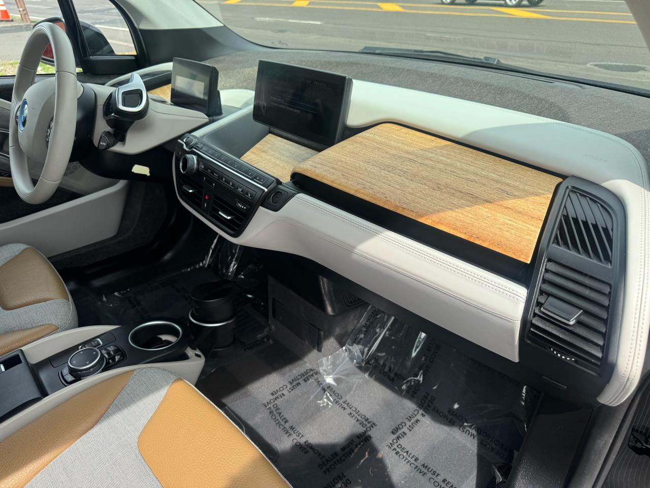 BMW i3 4dr HB w/Range Extender 2015