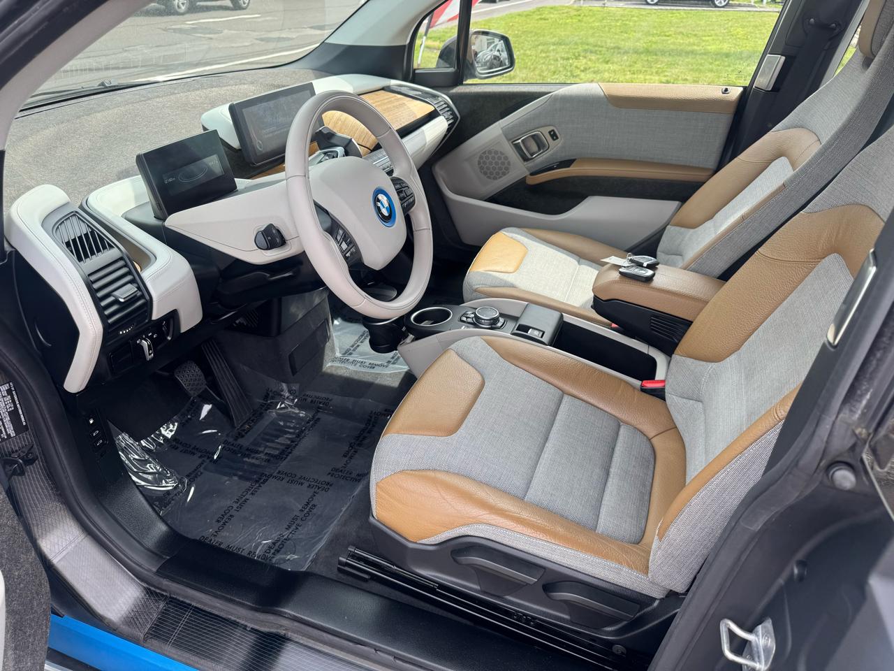 BMW i3 4dr HB w/Range Extender 2015