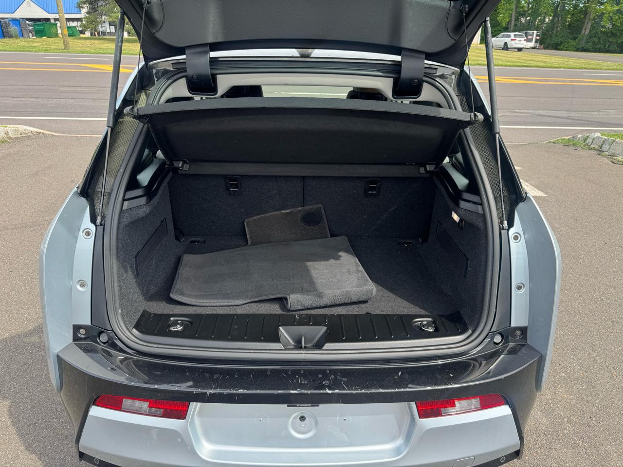 BMW i3 4dr HB w/Range Extender 2015