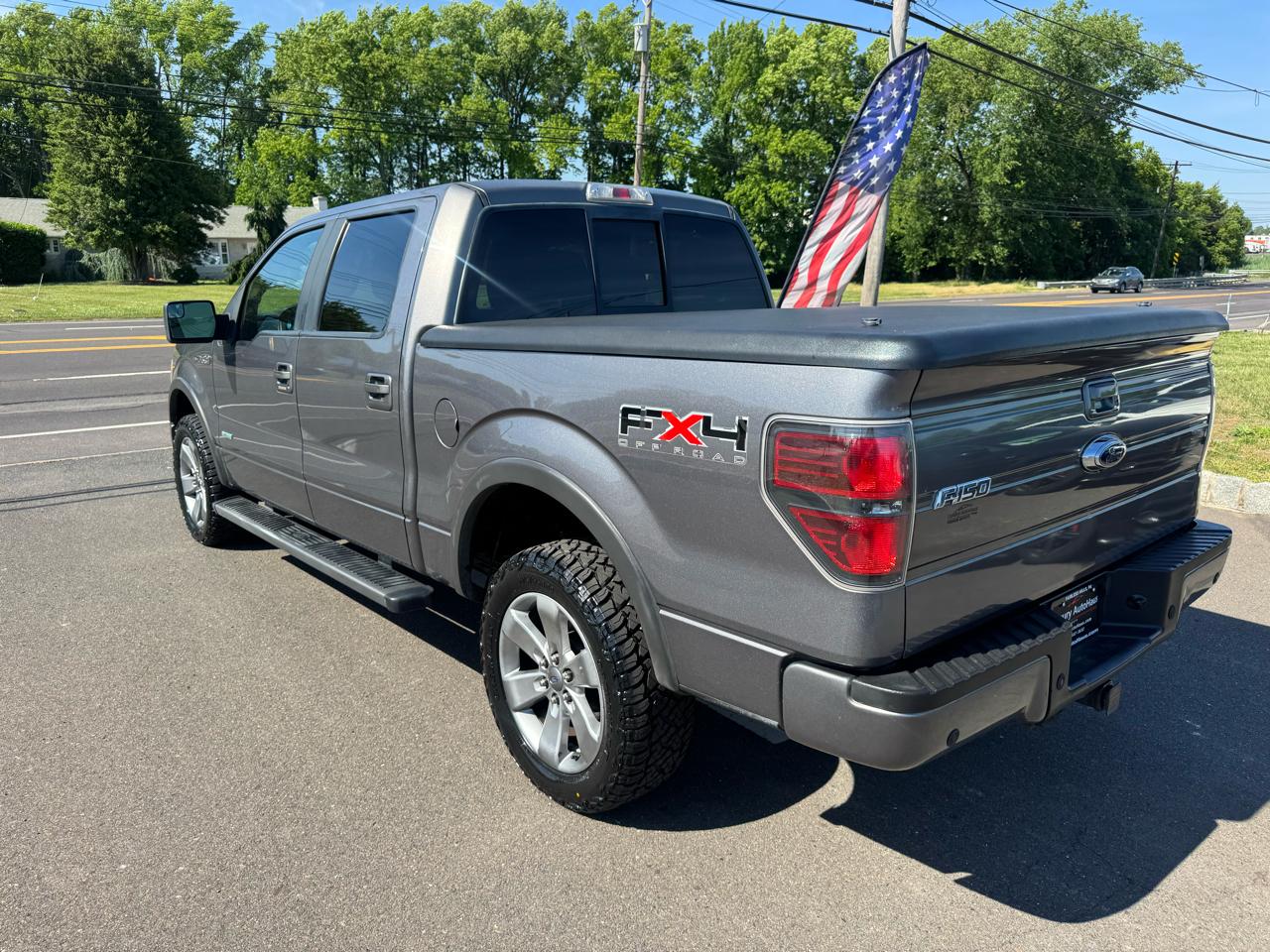 Ford F-150 4WD SuperCrew 145" Platinum 2011