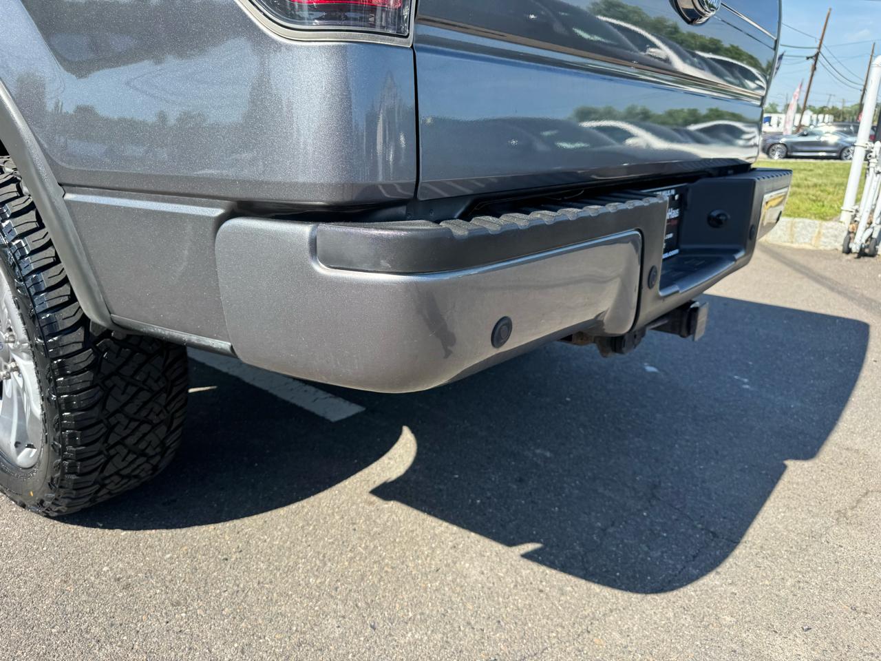Ford F-150 4WD SuperCrew 145" Platinum 2011