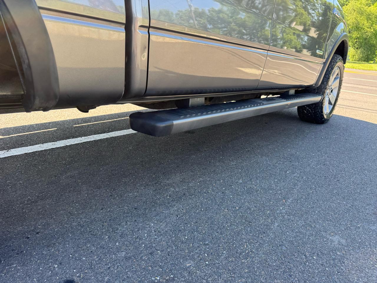Ford F-150 4WD SuperCrew 145" Platinum 2011