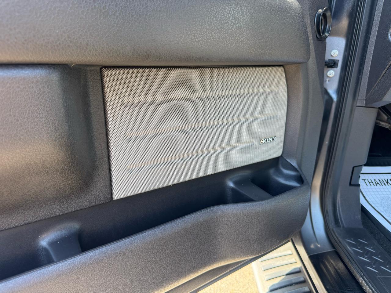 Ford F-150 4WD SuperCrew 145" Platinum 2011