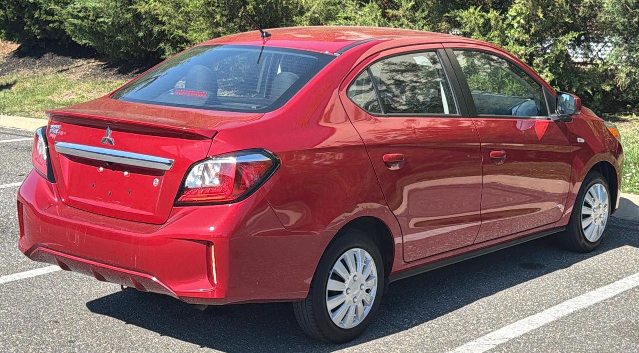 Mitsubishi Mirage G4 ES 2023
