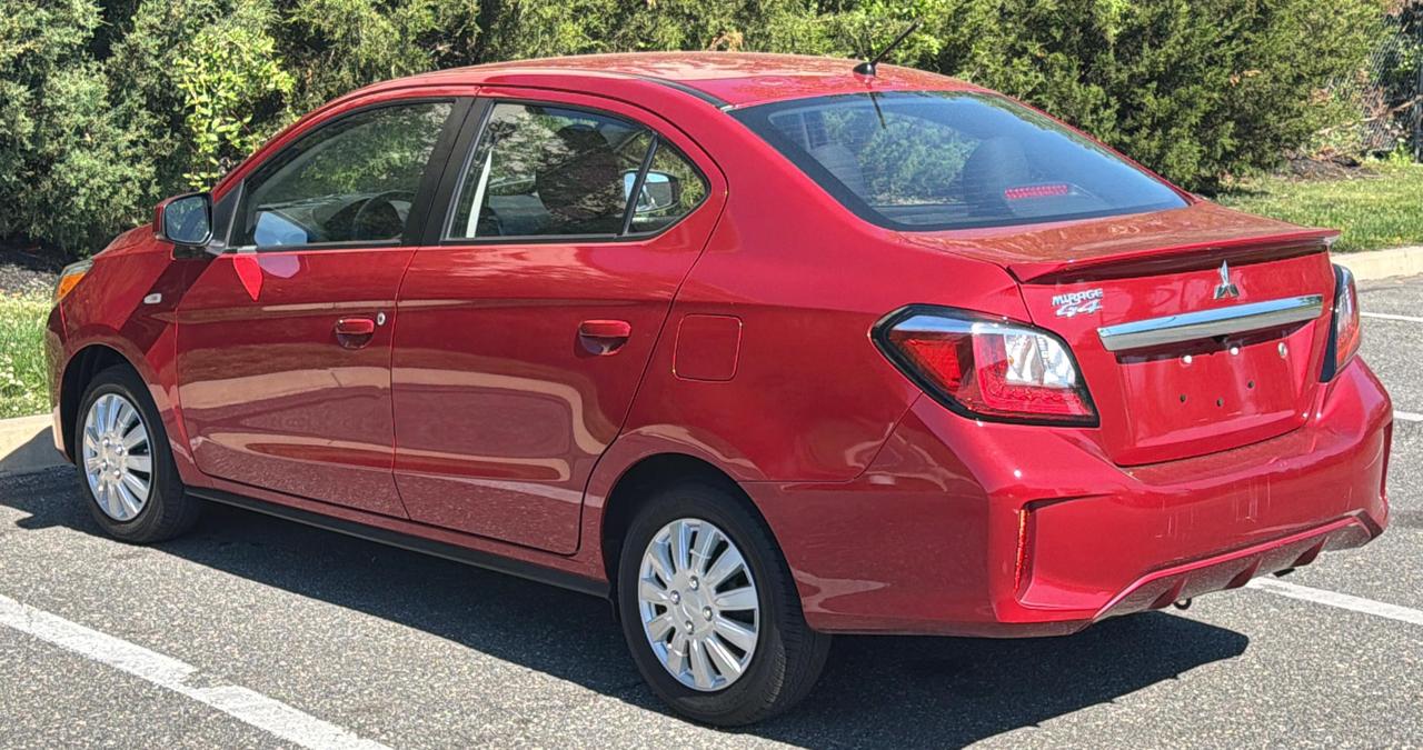 Mitsubishi Mirage G4 ES 2023