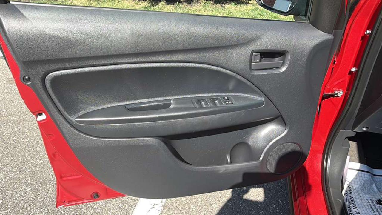 Mitsubishi Mirage G4 ES 2023