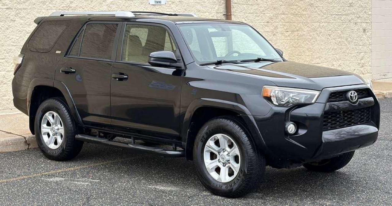 Toyota 4Runner SR5 4WD 2015